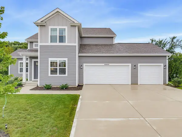 N56W24051 Daisy Ct, Sussex, WI 53089