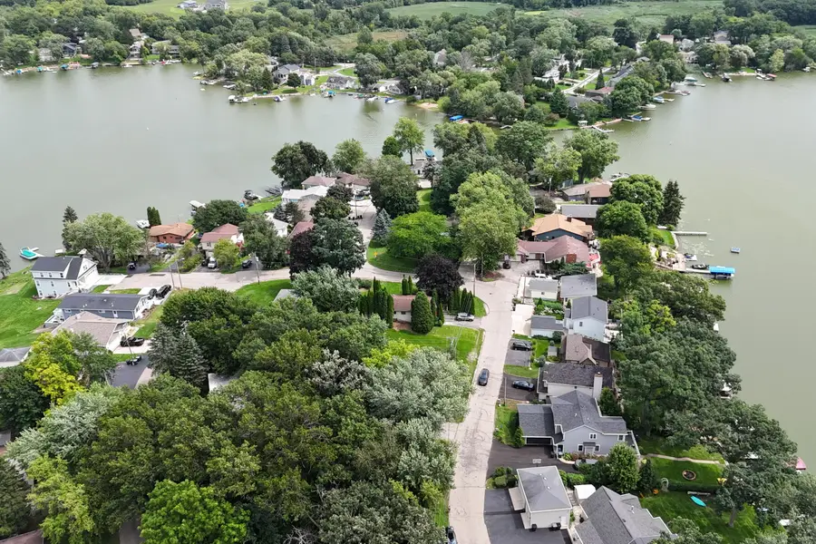21720 121st Pl, Salem Lakes, WI 53104 - #3