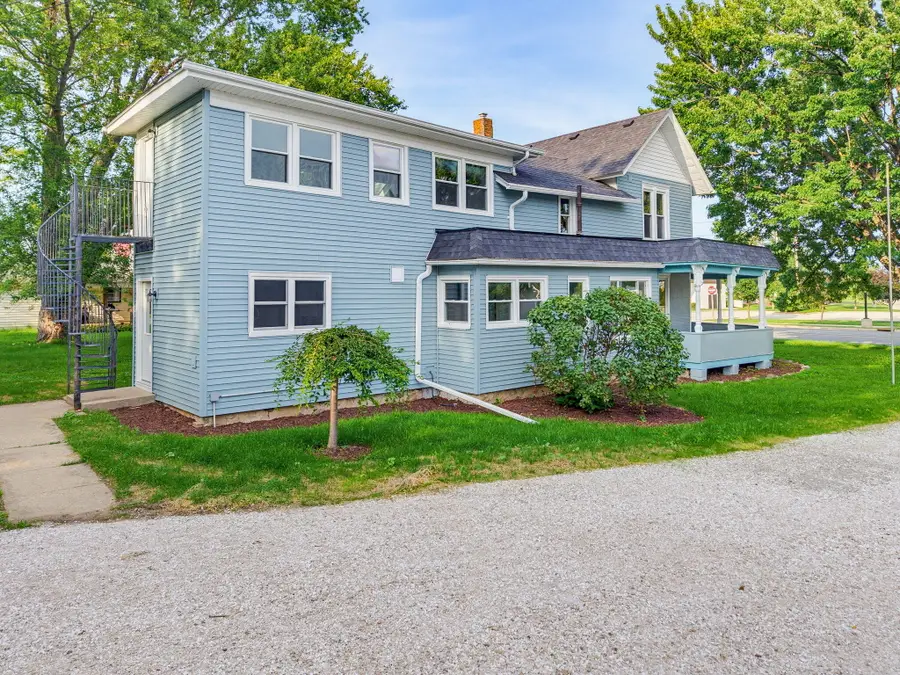 125 Parkview Dr, Milton, WI 53563 - #2