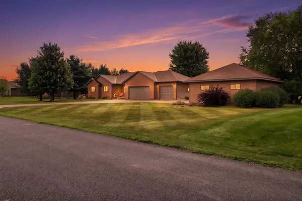 N8670 Hanson Dr, Holland, WI 54636