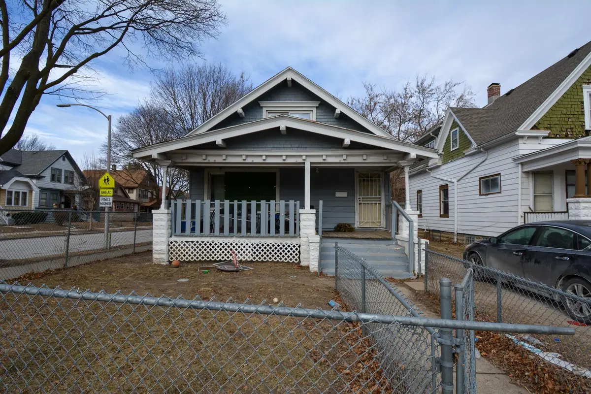 1532 W Concordia Ave, Milwaukee, WI 53206 - #1