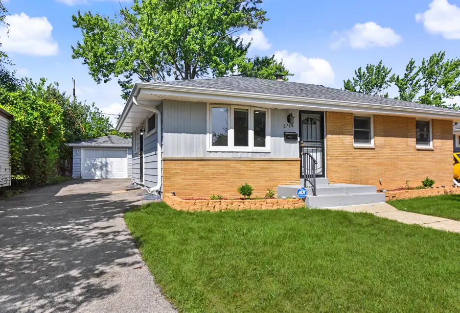 6715 N 78th St, Milwaukee, WI 53223 - #3