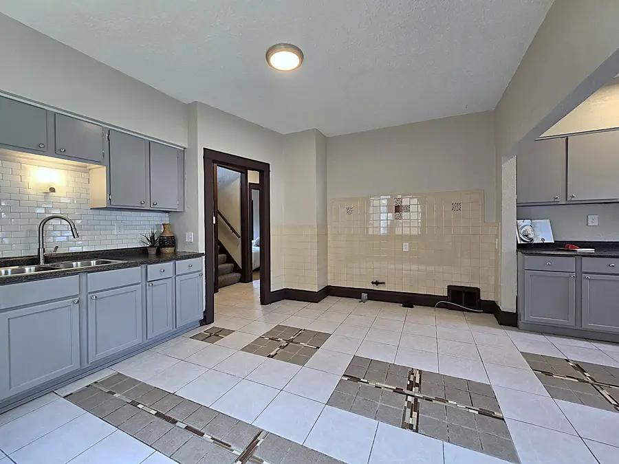 2808 N 37th St, Milwaukee, WI 53210 - #2