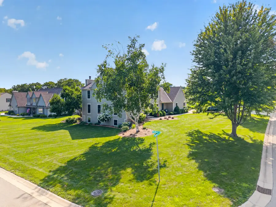 S78W20363 Pasadena Dr, Muskego, WI 53150 - #2