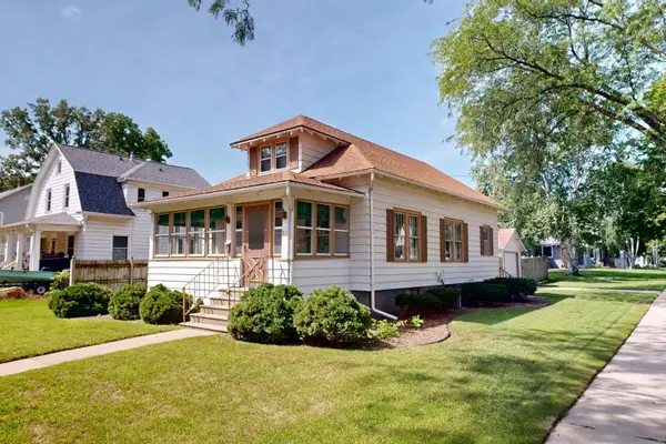 81 Rankin St, Fort Atkinson, WI 53538