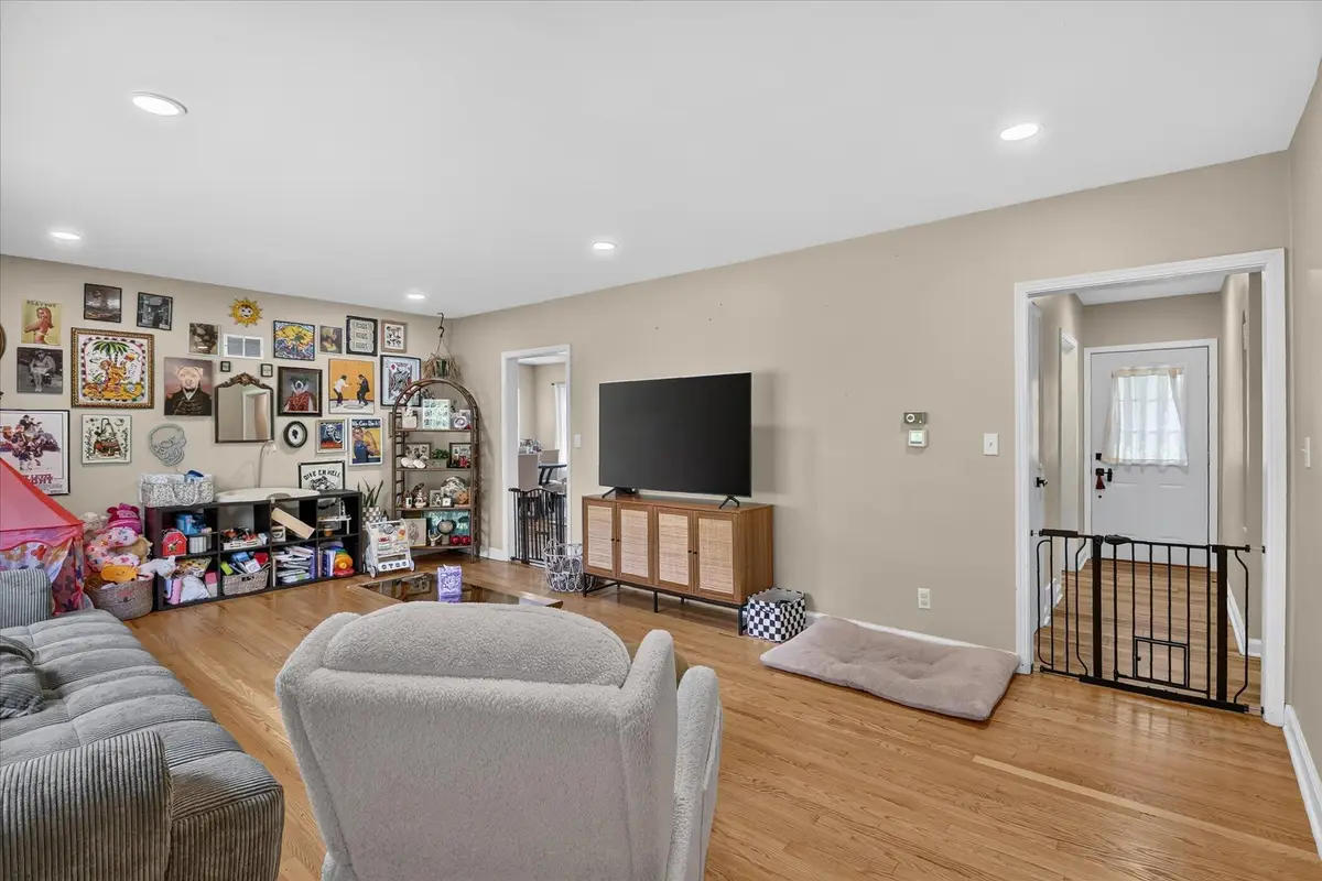 7820 W Bradley Rd, Milwaukee, WI 53223 - #1