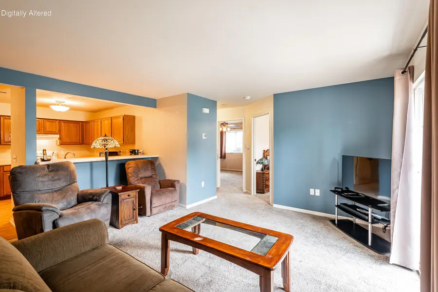 4887 Easy St, Delafield, WI 53029 - #2