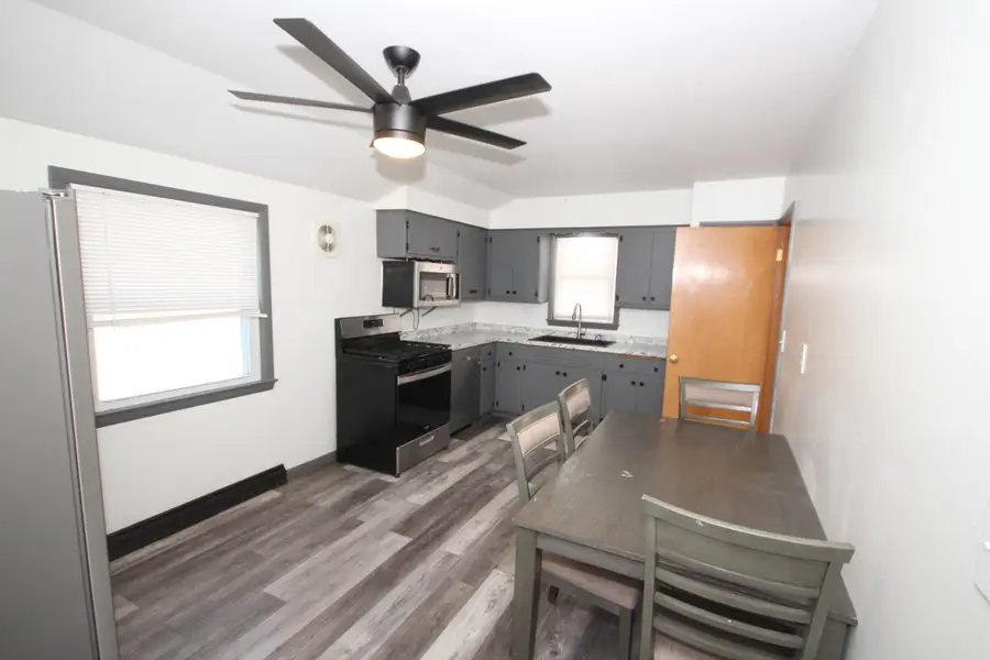 9000 W Custer Ave, Milwaukee, WI 53225 - #2