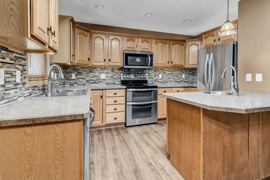 3066 Linden Dr, La Crosse, WI 54601 - #2