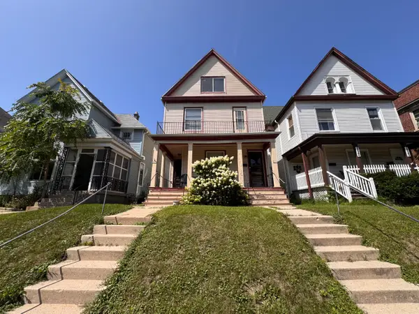 2637 N Oakland Ave, Milwaukee, WI 53211