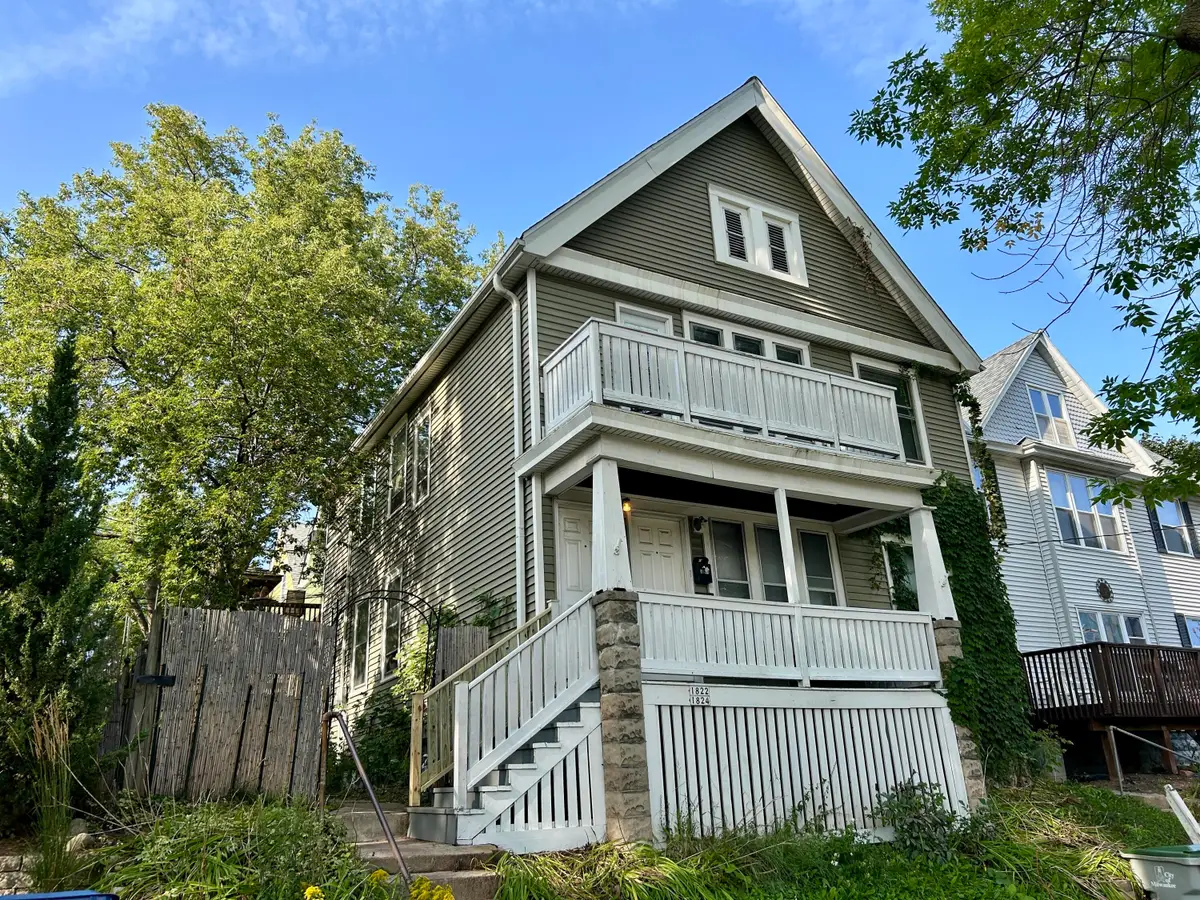1822 E Thomas Ave, Milwaukee, WI 53211 - #1
