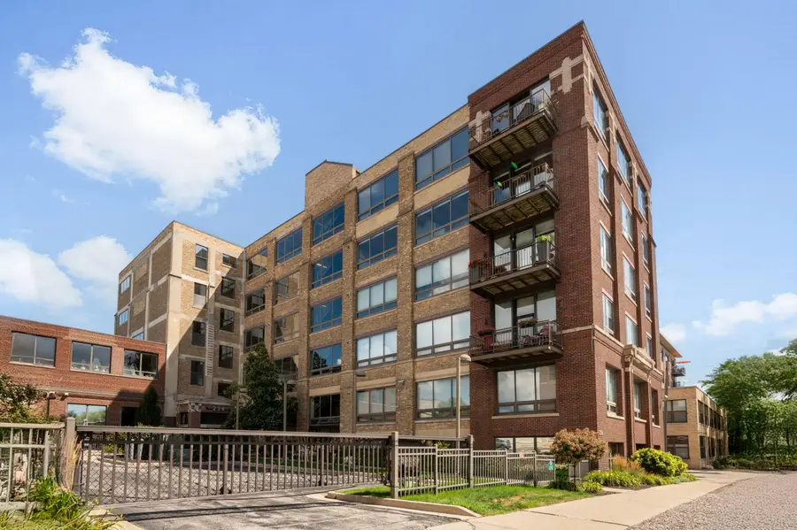 234 E Reservoir Ave, Milwaukee, WI 53212 - #2