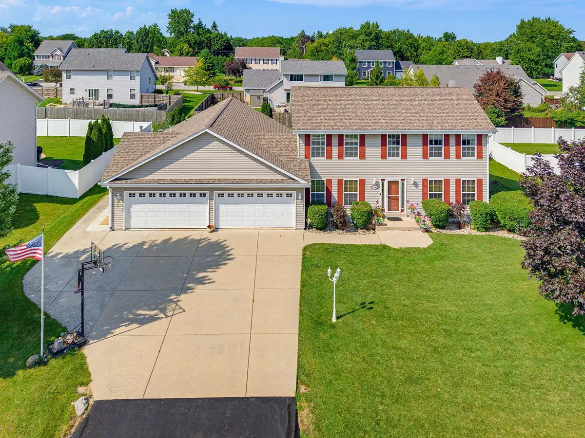 5730 Eagle Point Dr, Caledonia, WI 53406 - #1