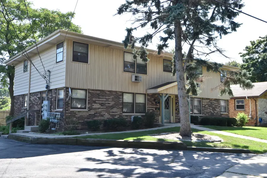 4276 S 14th St, Milwaukee, WI 53221 - #2
