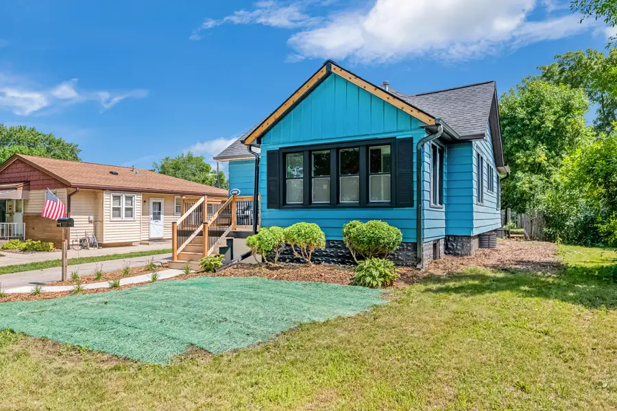 4910 N 107th St, Milwaukee, WI 53225 - #2