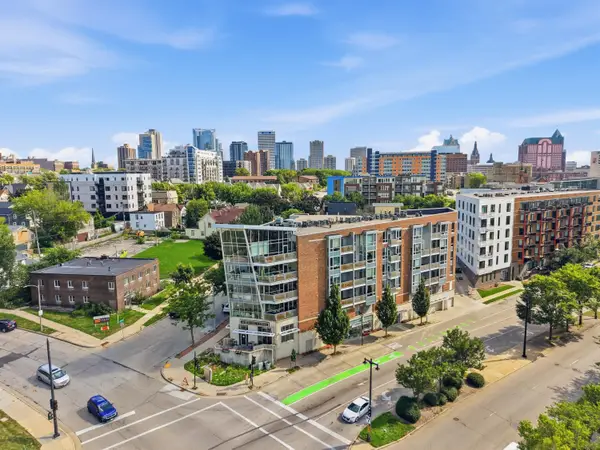 1541 N Jefferson St, Milwaukee, WI 53202