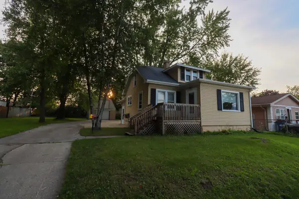 1512 Virginia St, Racine, WI 53405