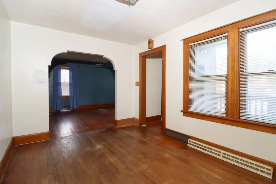1512 Virginia St, Racine, WI 53405 - #3