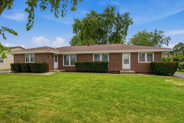 1045 W Sunset Dr, Waukesha, WI 53189
