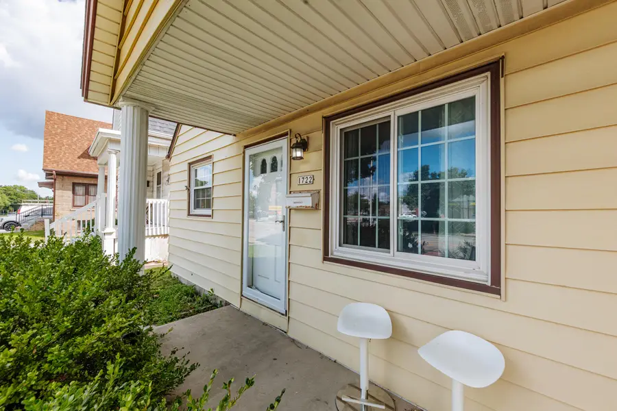 1722 S 76th St, West Allis, WI 53214 - #3