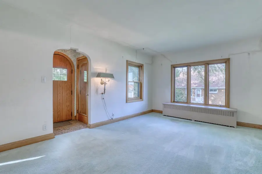 5800 W Howard Ave, Milwaukee, WI 53220 - #3
