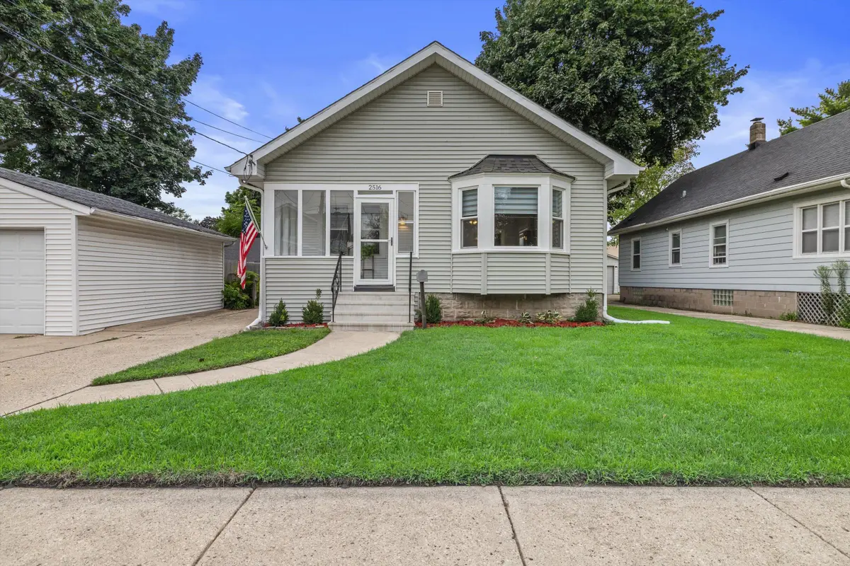 2516 71st St, Kenosha, WI 53143 - #1