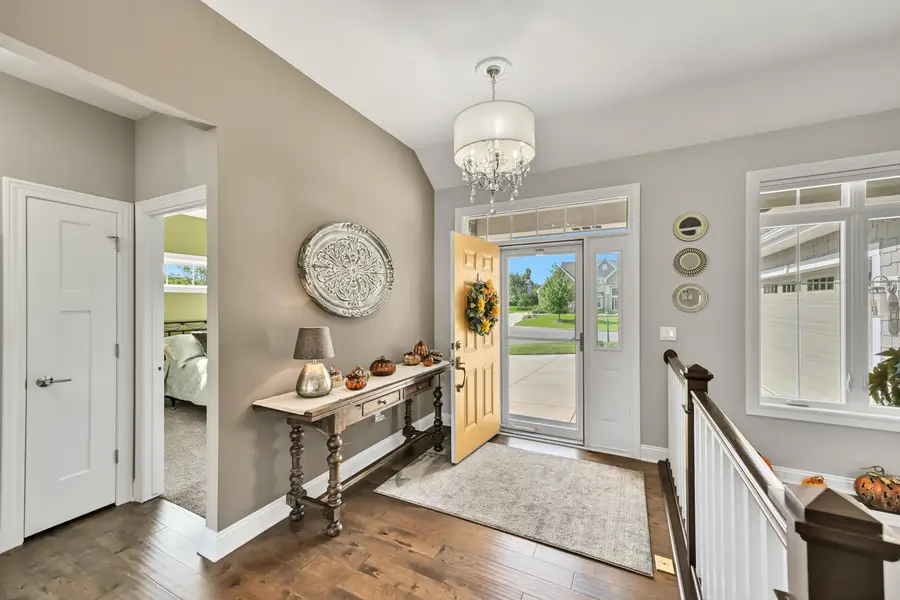 N57W19704 Holly Ct, Menomonee Falls, WI 53051 - #3