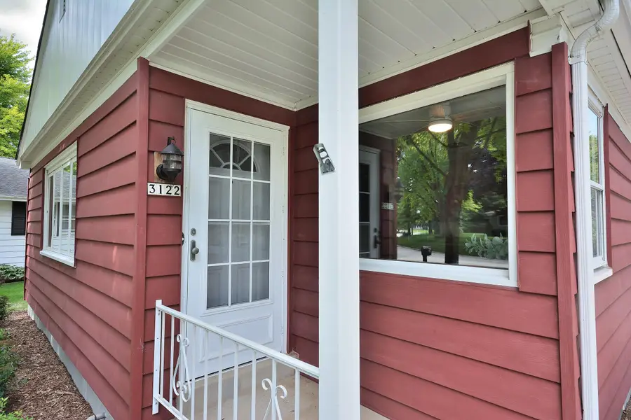 3122 W Rochelle Ave, Glendale, WI 53209 - #2