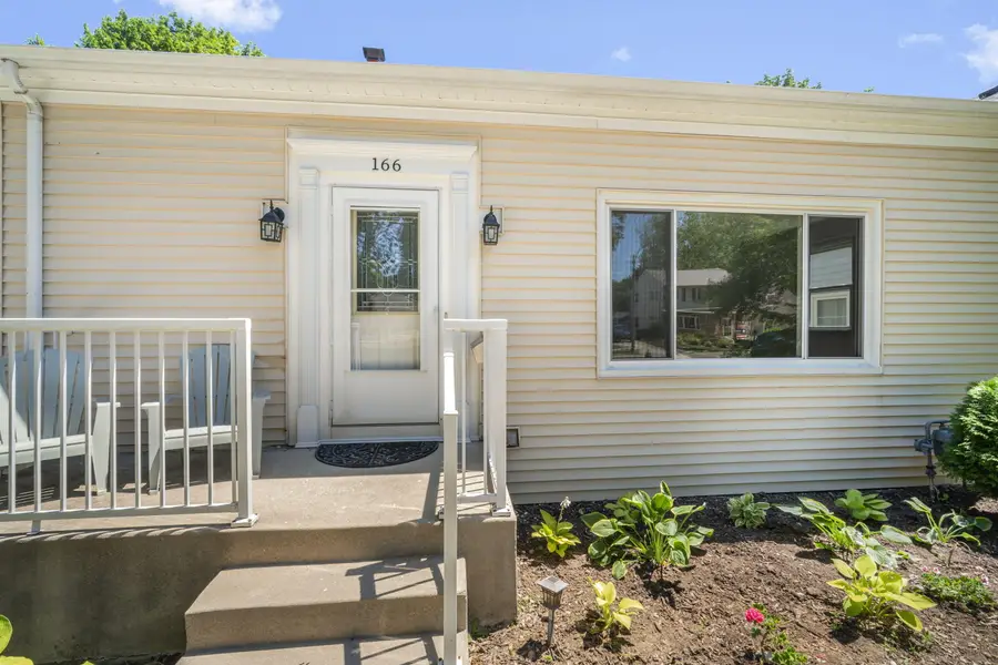 166 N 91st Pl, Milwaukee, WI 53226 - #2