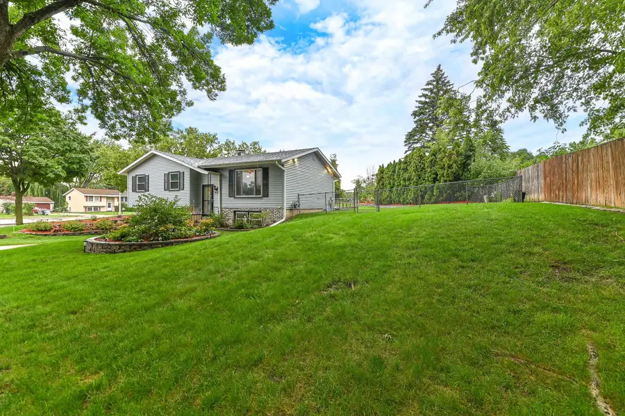9014 W Dallas St, Milwaukee, WI 53224 - #3