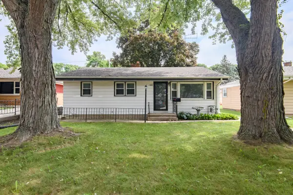 4042 S 60th St, Milwaukee, WI 53220