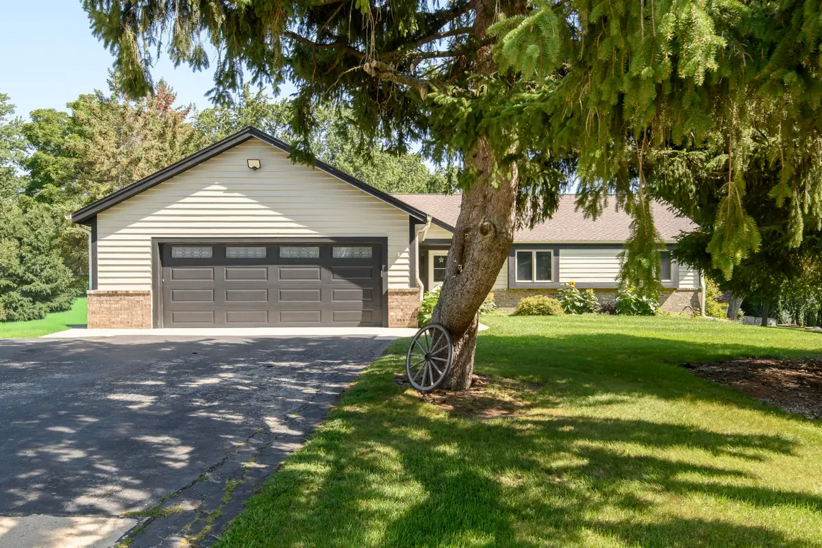 11506 W Janet Ct, Franklin, WI 53132 - #1