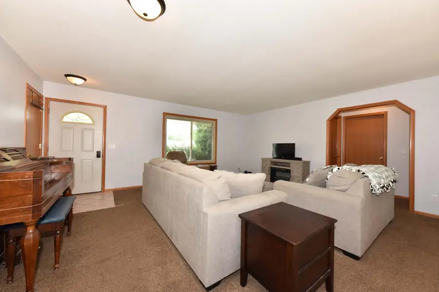 1308 Wolf Dr, West Bend, WI 53090 - #2