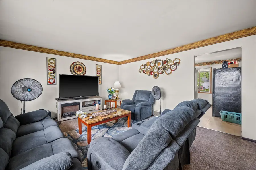 6540 W Mill Rd, Milwaukee, WI 53218 - #3