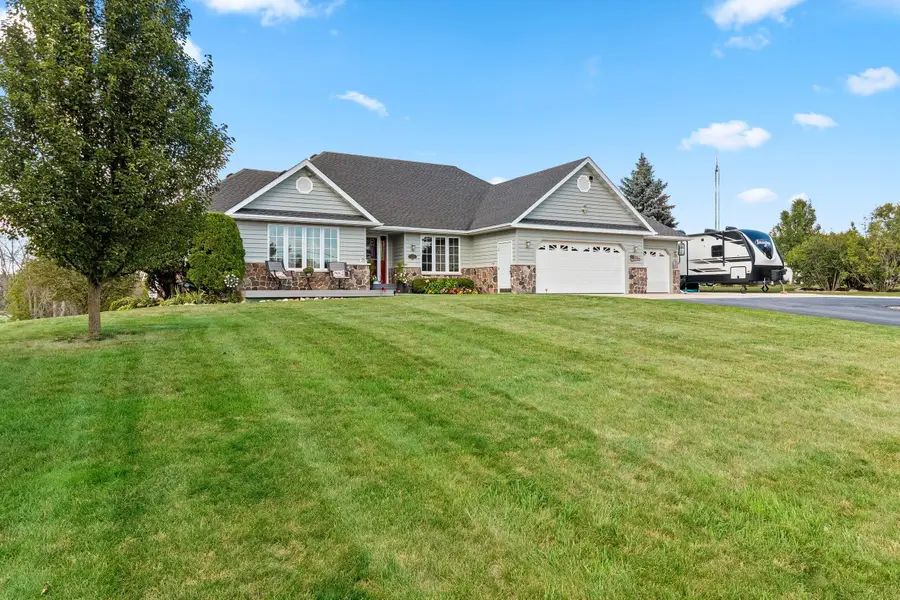 6150 Silver Hills Dr, Manitowoc Rapids, WI 54220 - #3