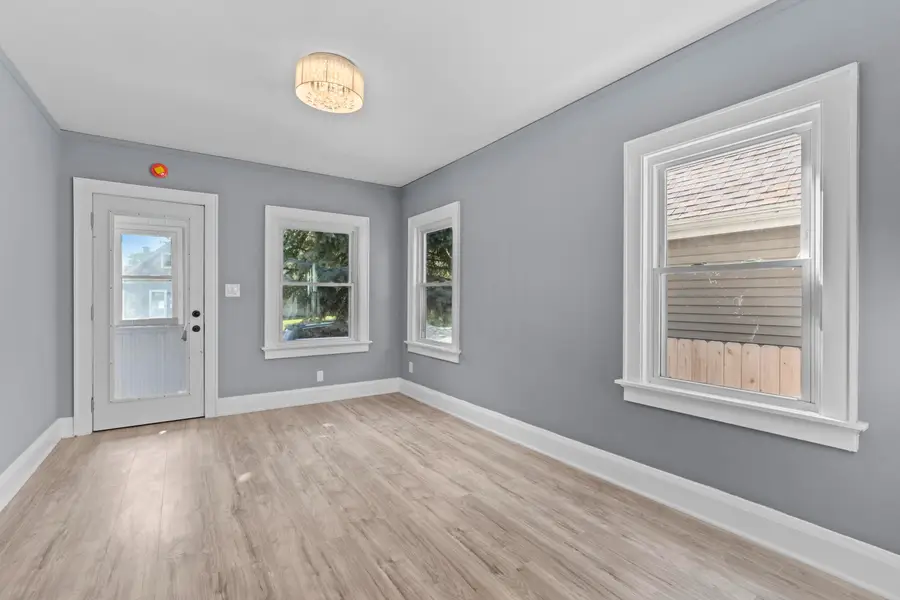 207 S 73rd St, Milwaukee, WI 53214 - #3
