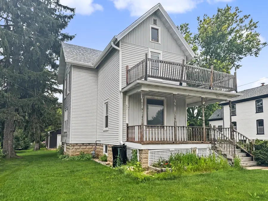 139 W Oak Grove St, Juneau, WI 53039 - #2