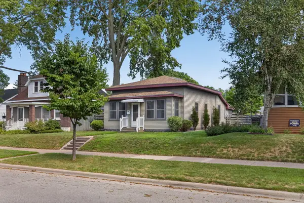 345 20th St S, La Crosse, WI 54601