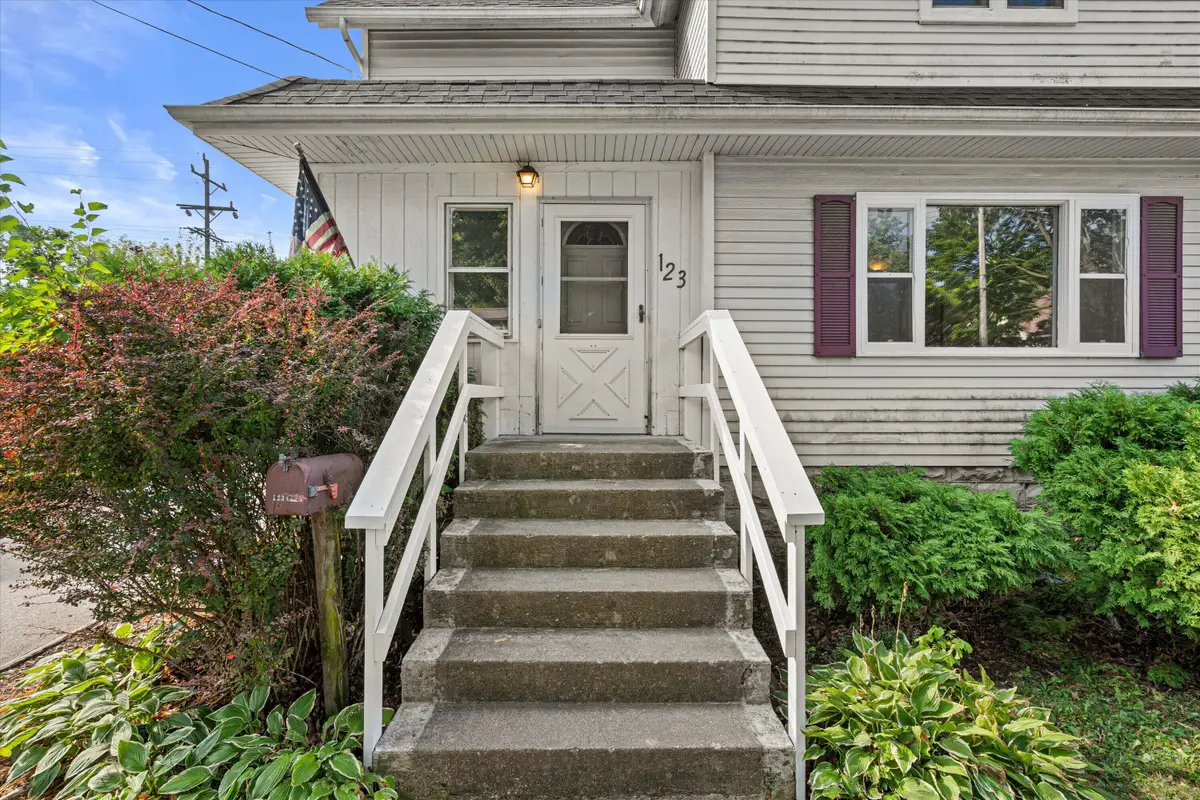 123 Cook St, Waukesha, WI 53186 - #1