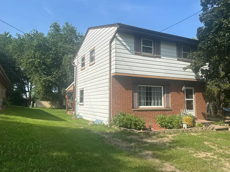 310 W Uncas Ave, Milwaukee, WI 53207 - #3