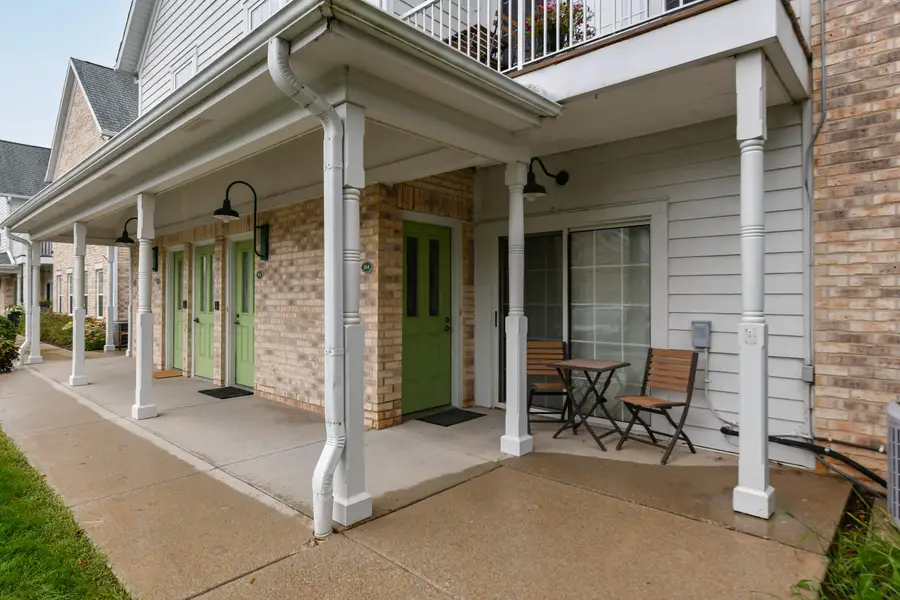 2740 Northview Rd, Waukesha, WI 53188 - #2
