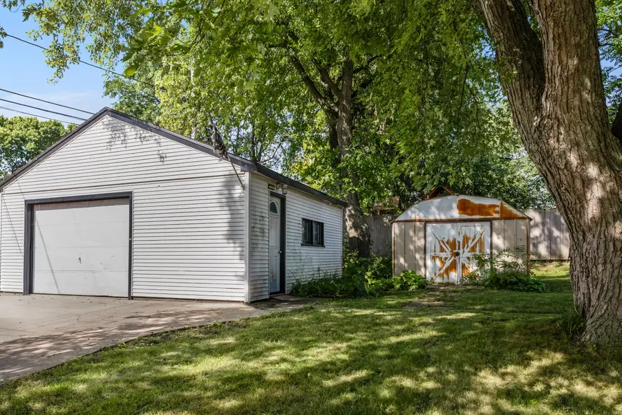 8505 W Arthur Ave, West Allis, WI 53227 - #3
