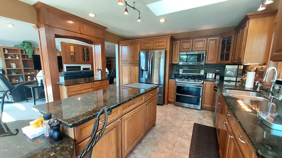 8404 S 68th St, Franklin, WI 53132 - #3