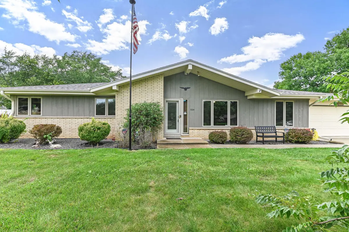 5304 Cynthia Ln, Mount Pleasant, WI 53406 - #1