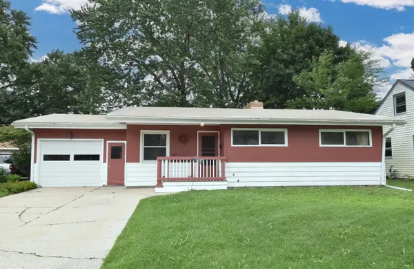 3421 Saint Clair St, Racine, WI 53402