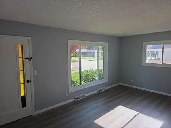 2343 42nd St, Two Rivers, WI 54241