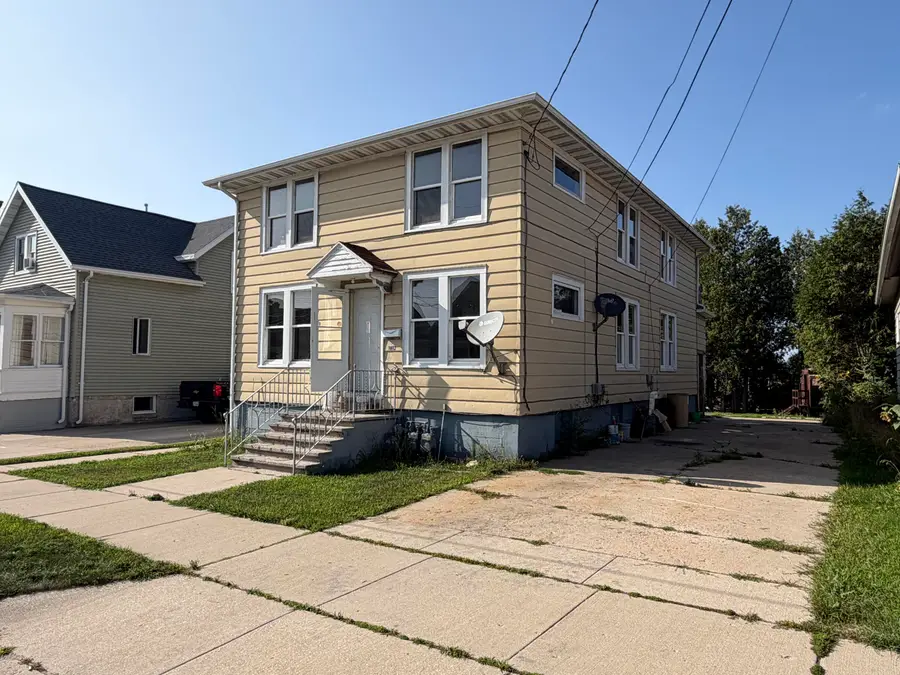 1812 14th St, Two Rivers, WI 54241 - #2