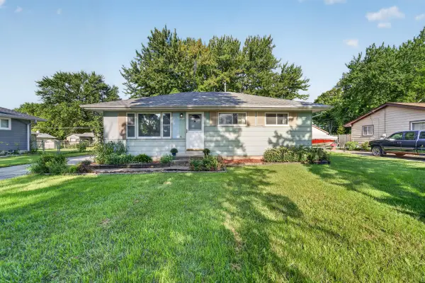 4906 Charles St, Caledonia, WI 53402