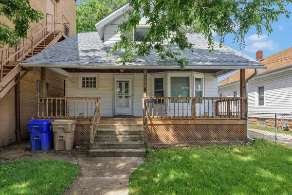 2722 63rd St, Kenosha, WI 53143