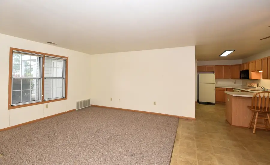 1208 N Sunnyslope Dr, Mount Pleasant, WI 53406 - #3